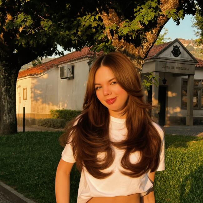 Babysitter in Vila Nova de Gaia: Mayara Lemos