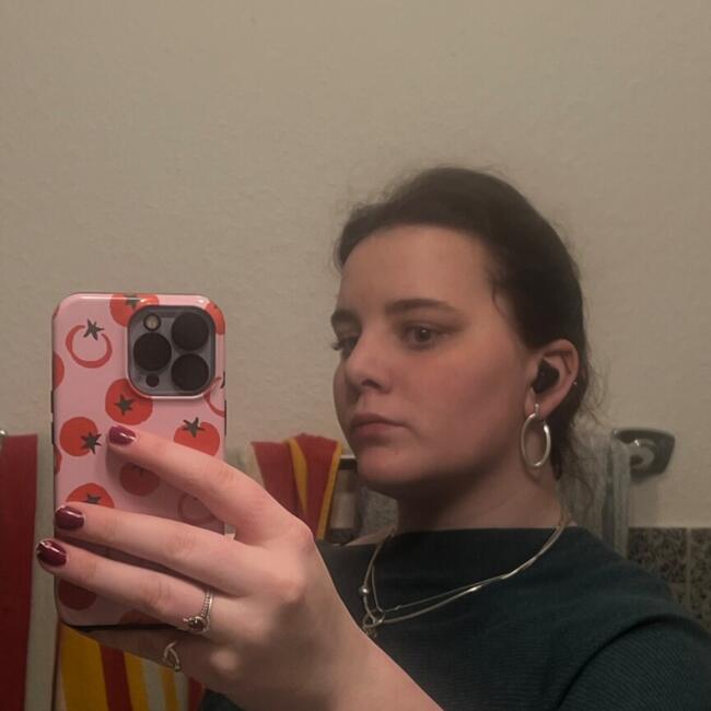 Babysitter in Halle: Bella