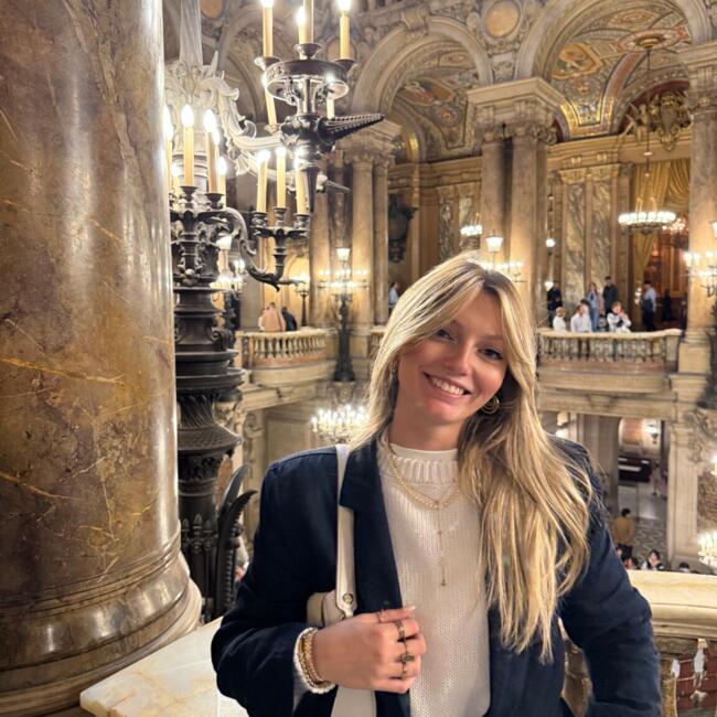 Babysitter in Roubaix: Clara