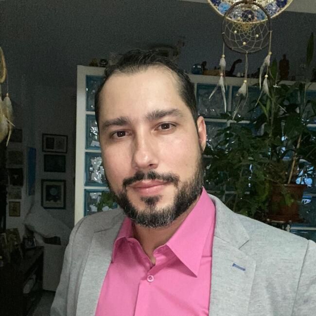 Emprego de babá em São João da Boa Vista: Persio