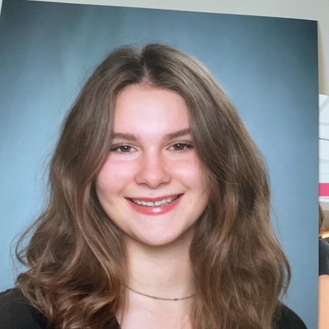 Babysitter in Villach: Hannah