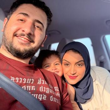 وظيفة جليسة أطفال في دبي: وظيفة جليسة أطفال Hussein