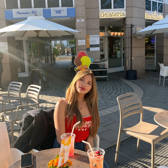 Babysitter in München: Dathne