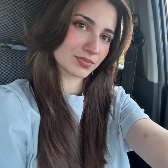 Babysitter in Vaslui: Maria
