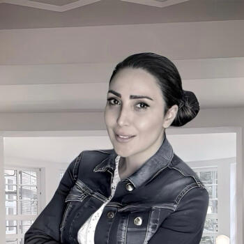 Babysitter Duisburg: Derya