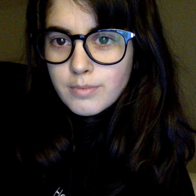 Lastenhoitaja Viseu: Iris