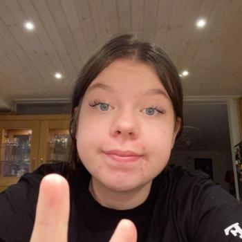 Barnvakt Jordbro: Klara