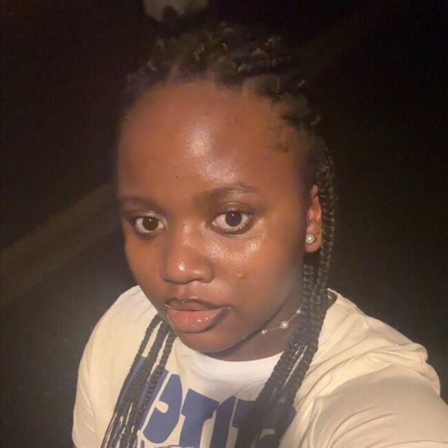 Babysitter in Saint-Herblain: Esthela