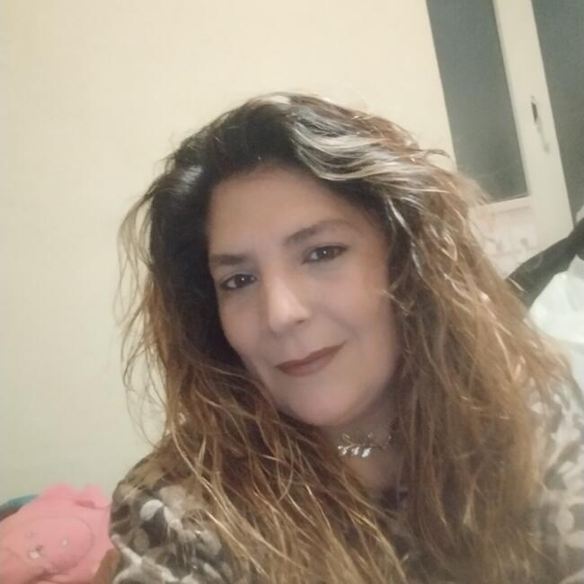 Babysitter in Fundão: Isabel