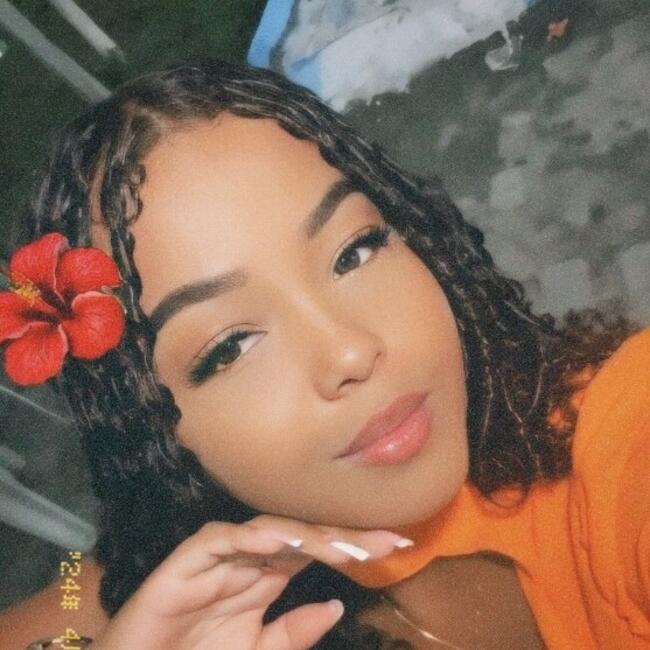 Babysitter in Feira de Santana: Stella