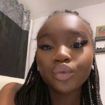 Babysitter in London: Dominica