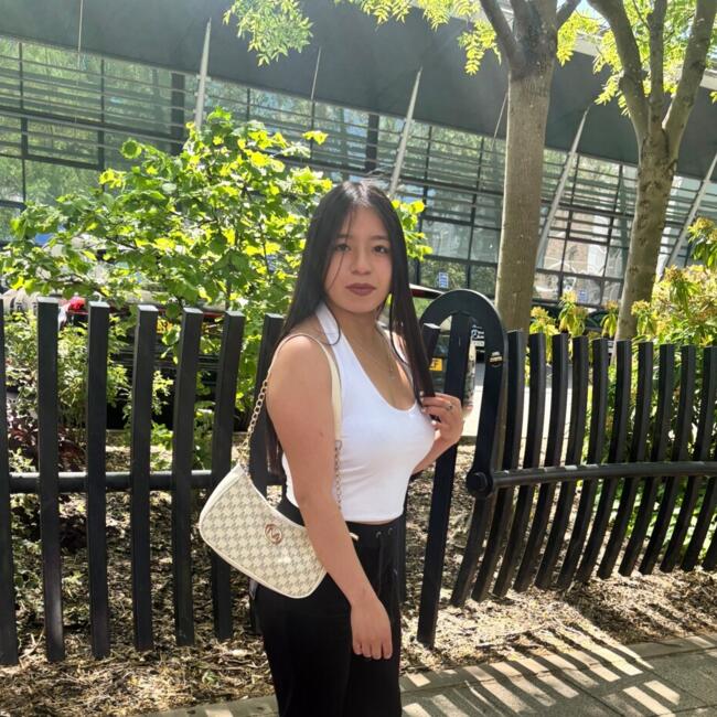 Babysitter in Londres: Darla