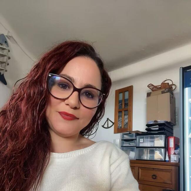 Babysitter in Lagoa (Distrito de Faro): Tania