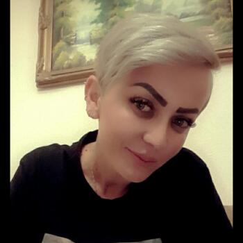 Babysitter in Charleroi: Jonida