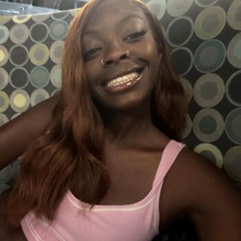 Babysitter in Linden (North Carolina): Kaliyah