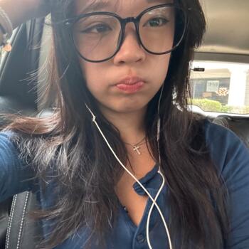 Babysitter in Singapore: Rebekah
