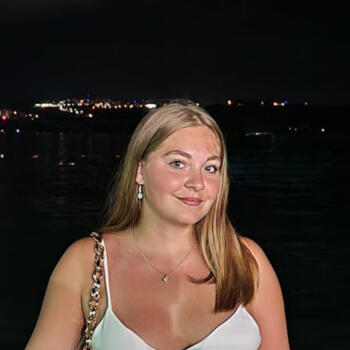 Babysitter in Grandvaux VD: Valentine