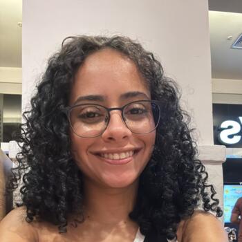 Babysitter in Poços de Caldas: Myla