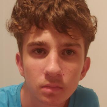 Babysitter in Burnaby: Dorian