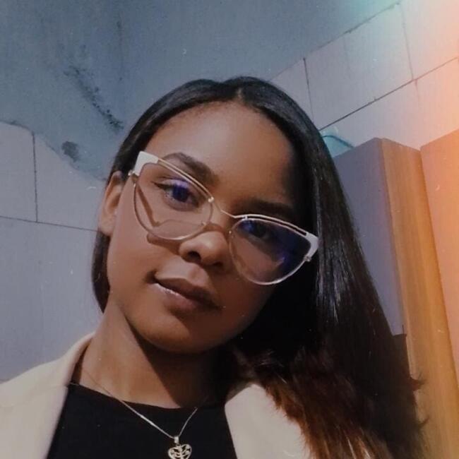 Emprego de babá em Itabuna: Lara