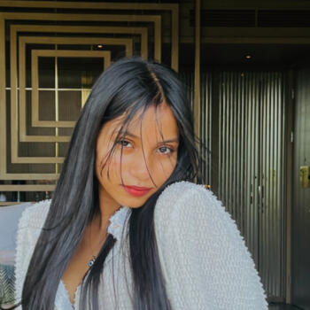 Babysitter in Melbourne: Hazz