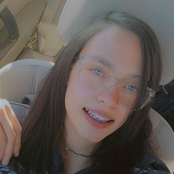 Babysitter in Highlands Ranch: Ariana