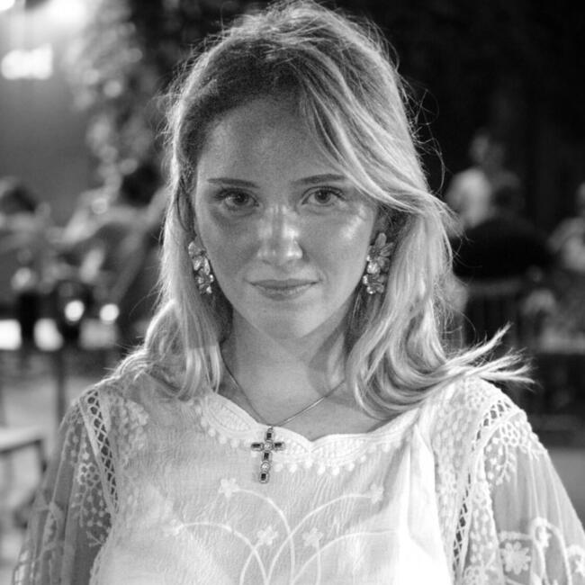 Babysitter in Nîmes: Florine