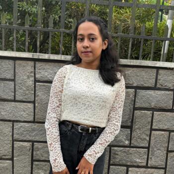 कालडी में बेबीसिटर: Abiya