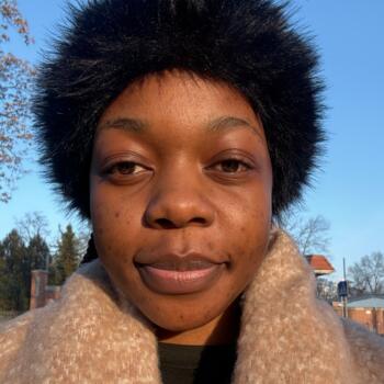 Babysitter Wroclaw: Ethel