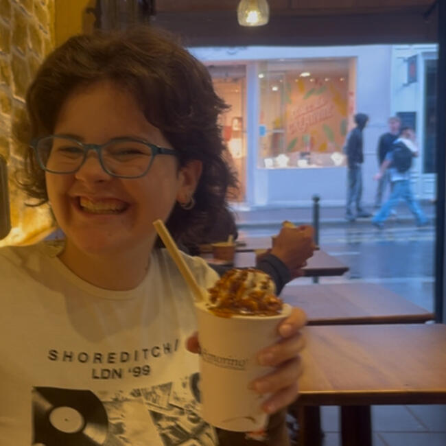 Babysitter in Vaucresson: Liore