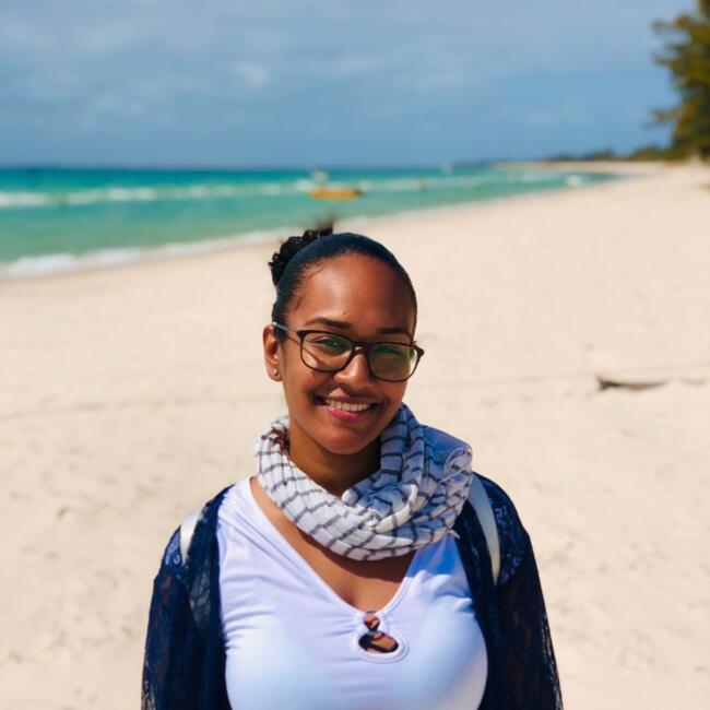 Babysitter in Odivelas: Liya