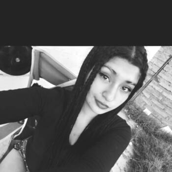 Niñera en Centenario: Karen