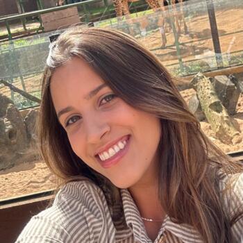 Babysitting job in Praia Grande: babysitting job Thaina