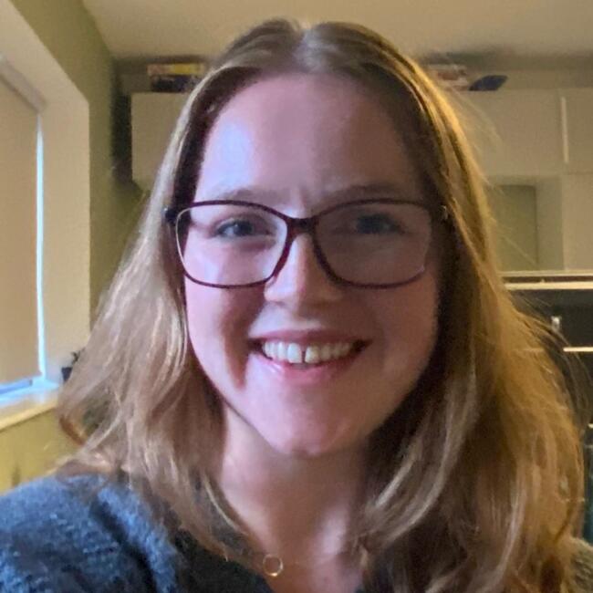 Babysitter in Blackrock: Lauren