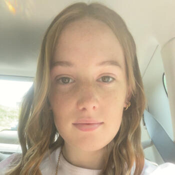 Babysitter in Rouen: Beatrice