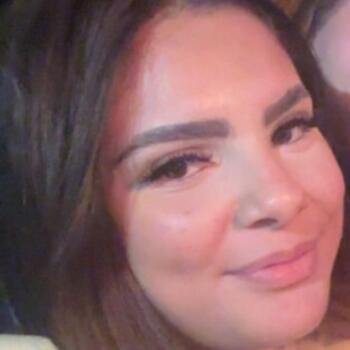 Babysitter Chertsey: Roxi