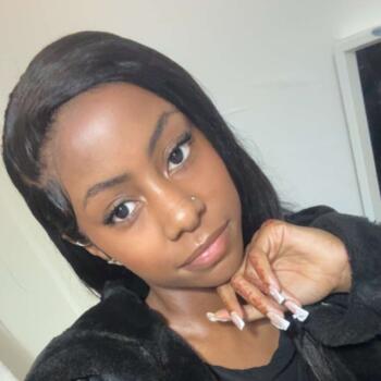 Babysitter in London: Tyra Rose