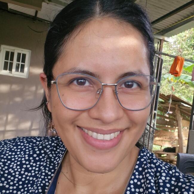 Trabajo para niñera en Canto del Llano: Gladys