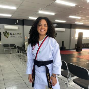 Babysitter São Leopoldo: Clara