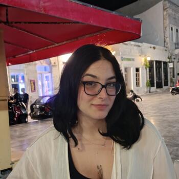 Babysitter Athens: Βάσω