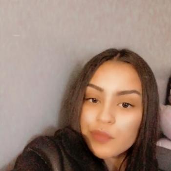 Babysitter in Asnières-sur-Seine: Ahlam