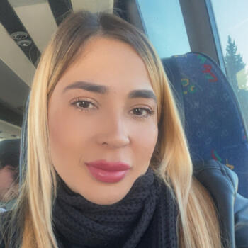 Nanny Madrid: Yolanda Marín Hernández