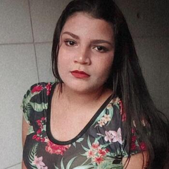 Babá em Recife: Carine
