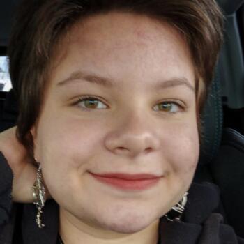 Baby-sitter in Saint-Vallier: Clea