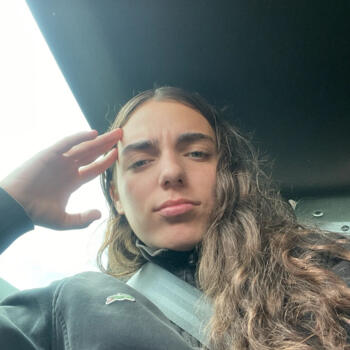Babysitter in Caen: Shana