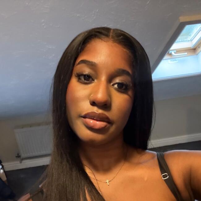 Babysitter in Slough: Temi