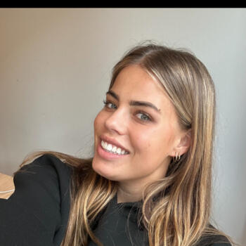 Babysitter in Heerhugowaard: Emma