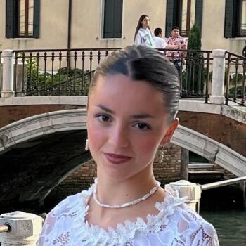 Babysitter in Vienna: Alice