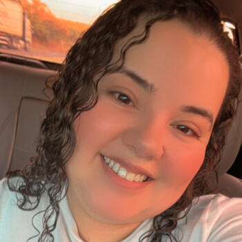 Babysitter Campo Grande: Thallya