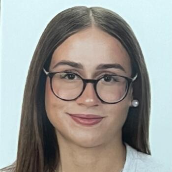 Babysitter in Granada: SILVIA